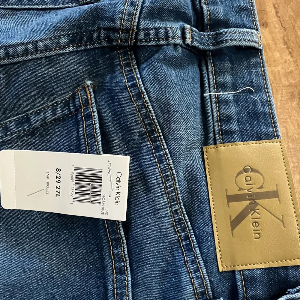 Calvin Klein Women's Denim JeansValvinKlein Women’s New with Tag jeans - Picture 2 of 3